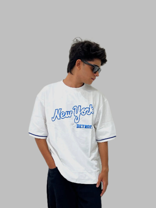 OVER SIZED WHITE T-SHIRT