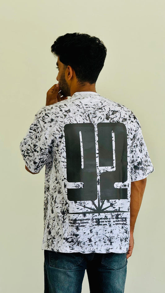 OVER-SIZED WHITE ACID WASH T-SHIRT